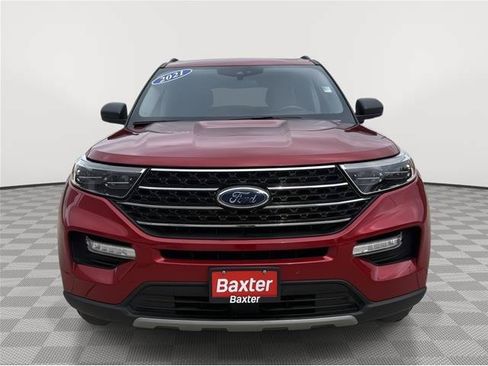Certified 2021 Ford Explorer XLT w/ Equipment Group 202A AWD/4WD image 2