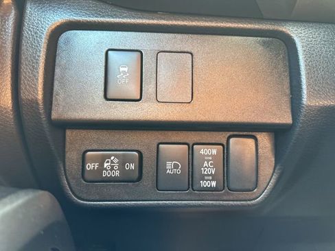 Used 2022 Toyota Tacoma TRD Off-Road w/ Technology Package image 27