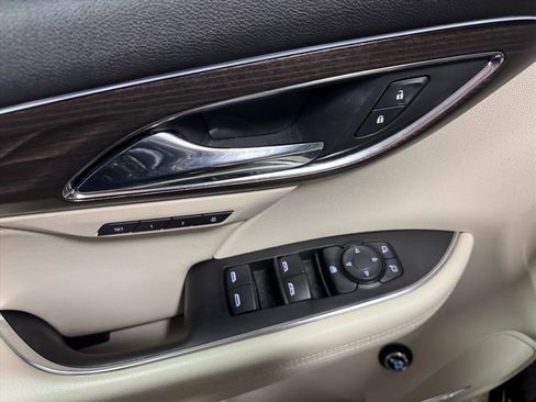 Certified 2023 Buick Envision Avenir image 16