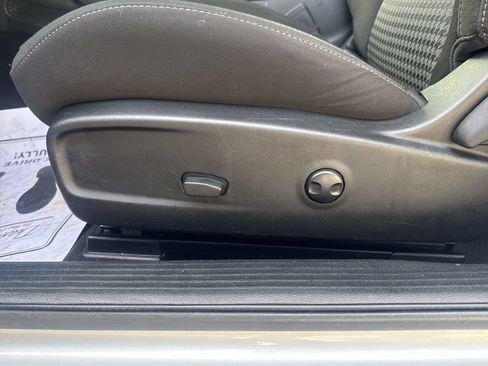 Used 2022 Dodge Challenger GT image 20