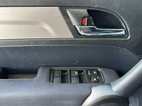 Used 2011 Honda CR-V LX image 13