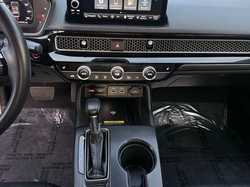 Used 2024 Honda Civic Touring image 30