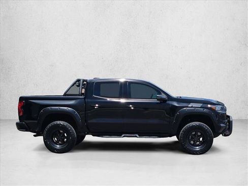 Used 2023 Chevrolet Colorado LT w/ LT Convenience Package II AWD/4WD image 9