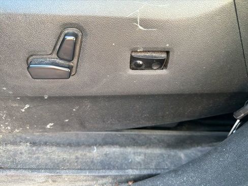 Used 2017 Dodge Grand Caravan GT image 21