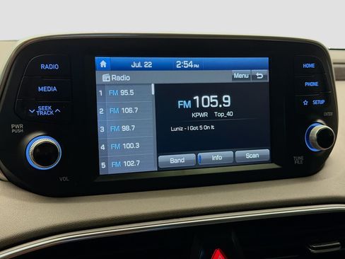 Used 2019 Hyundai Santa Fe SE FWD image 8