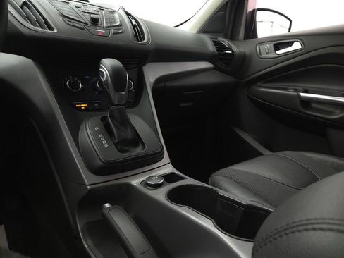 Used 2016 Ford Escape SE w/ SE Chrome Package image 23