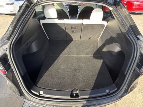 Used 2020 Tesla Model Y Long Range image 10