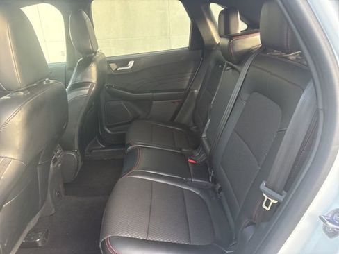Used 2024 Ford Escape ST-Line Select image 12