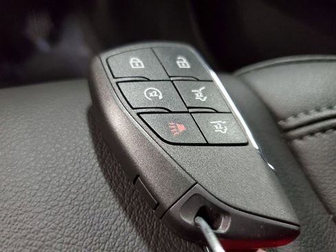 Used 2025 Chevrolet Tahoe Z71 w/ Comfort Package image 35