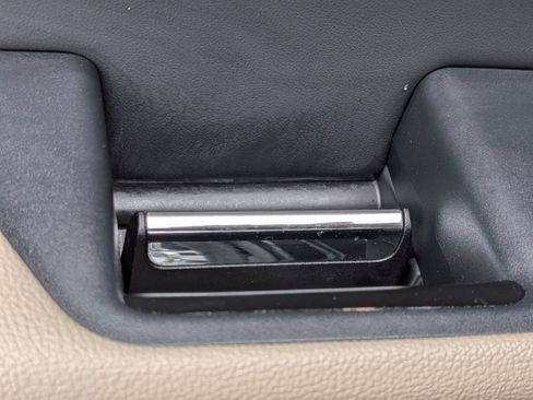 Used 2024 Ford Expedition Limited RWD image 29
