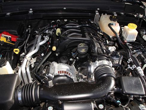 Used 2022 Jeep Gladiator Rubicon w/ LED Lighting Group image 30