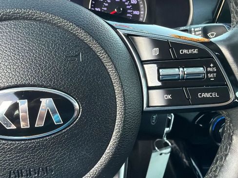 Used 2019 Kia Forte S w/ S Premium Package FWD image 18