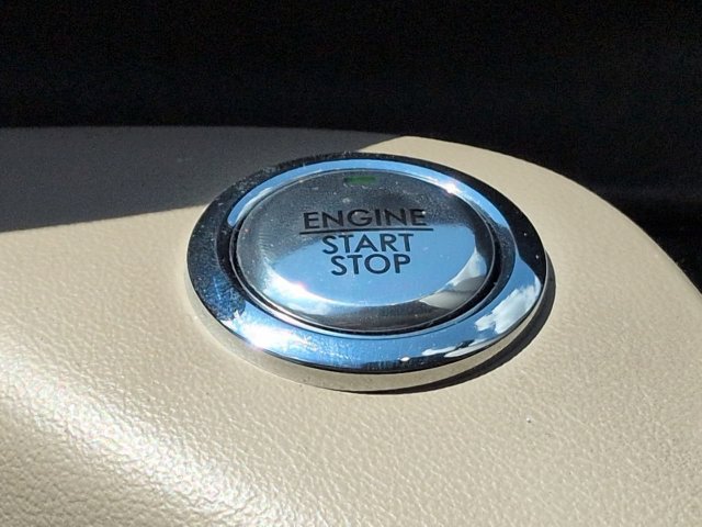 Used 2023 Lincoln Aviator Reserve w/ Equipment Group 201A AWD/4WD image 38