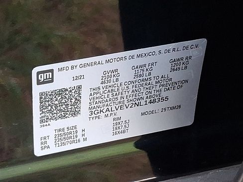Used 2022 GMC Terrain SLT w/ Infotainment Package II AWD/4WD image 27