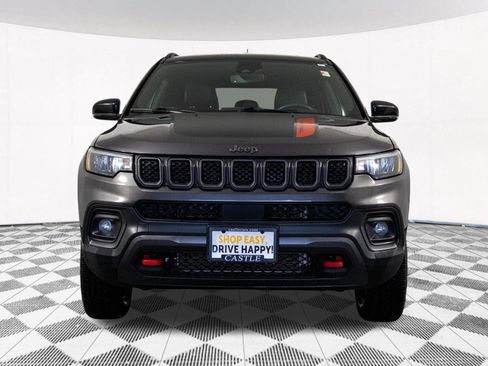 Used 2024 Jeep Compass Trailhawk AWD/4WD image 8