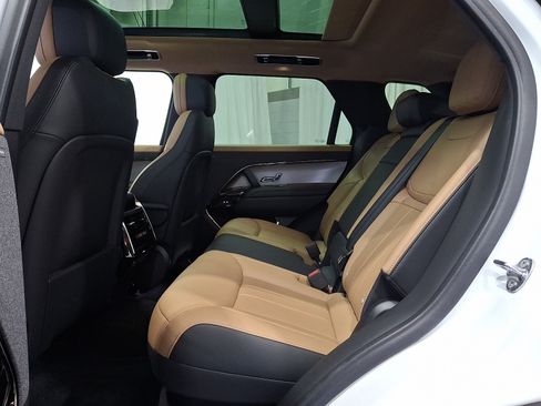 Certified 2025 Land Rover Range Rover Sport Dynamic SE AWD/4WD image 10
