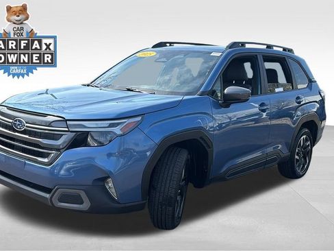 Used 2025 Subaru Forester Limited AWD/4WD image 3