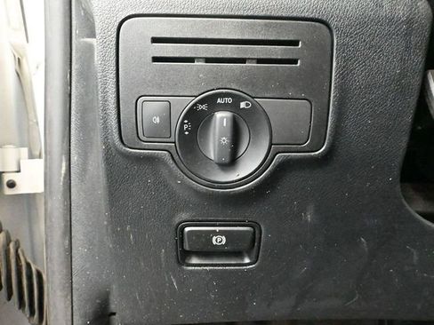 Used 2017 Mercedes-Benz Metris image 24