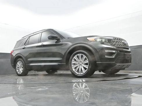 Used 2023 Ford Explorer Limited w/ Limited Technology Package RWD image 9