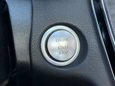 Used 2017 Mercedes-Benz C 300 Sedan image 21