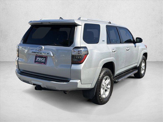 Used 2018 Toyota 4Runner SR5 AWD/4WD image 5