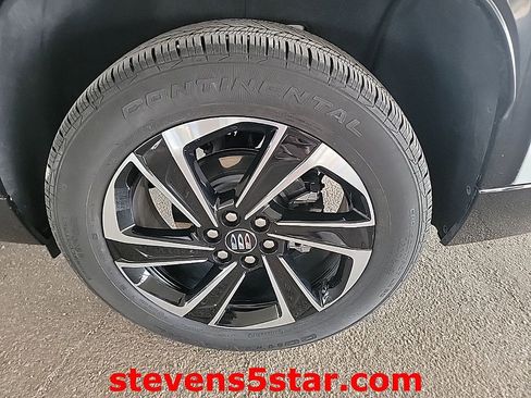 Used 2025 Buick Enclave Sport Touring AWD/4WD image 11