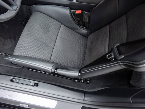 Certified 2024 Porsche 911 GT3 image 22