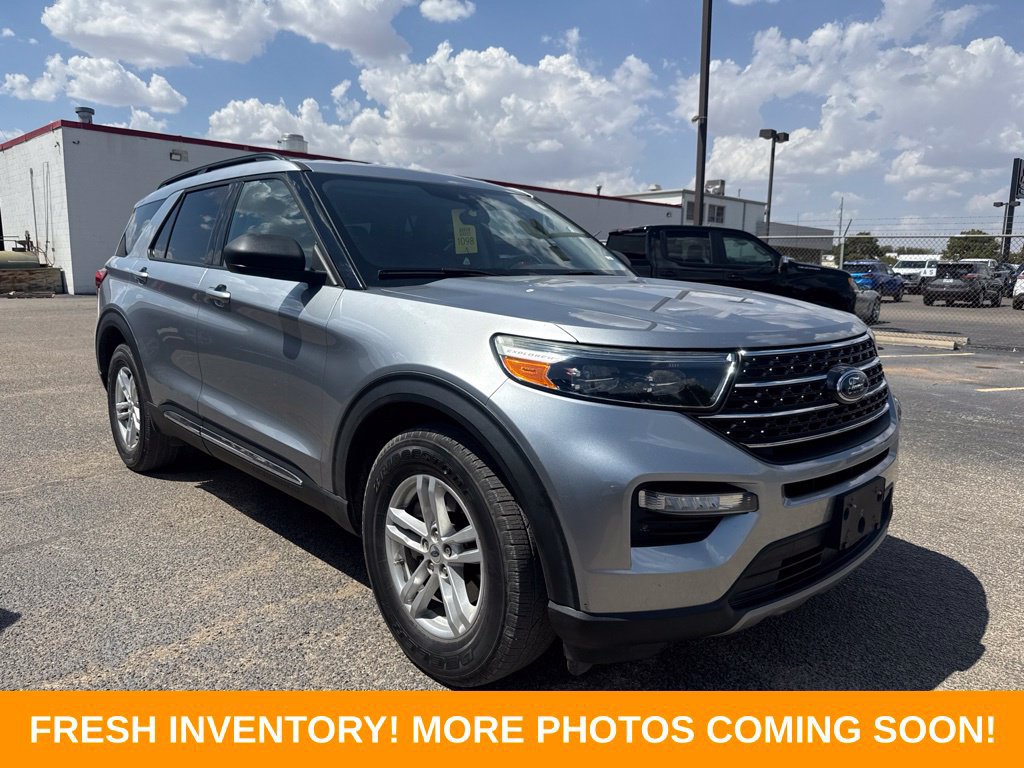 Used 2021 Ford Explorer XLT w/ Equipment Group 202A AWD/4WD image 1
