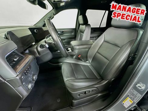 Used 2025 Chevrolet Tahoe LT RWD image 12