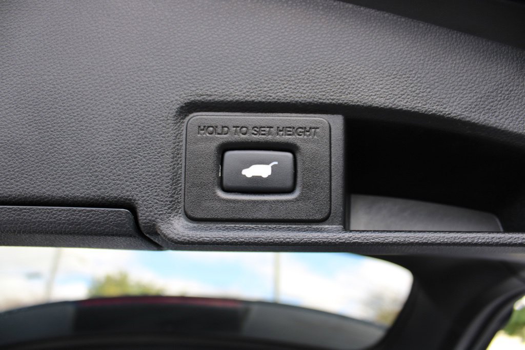 Used 2023 Acura RDX w/ Technology Package FWD image 12