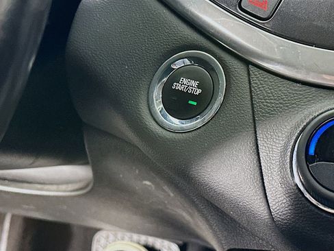 Used 2019 Chevrolet Impala LT image 21