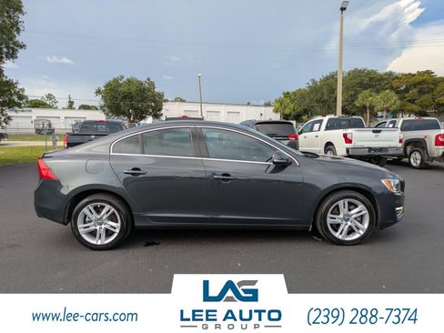 Used 2014 Volvo S60 T5 FWD image 2
