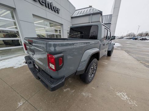New 2026 Jeep Gladiator Sport image 5