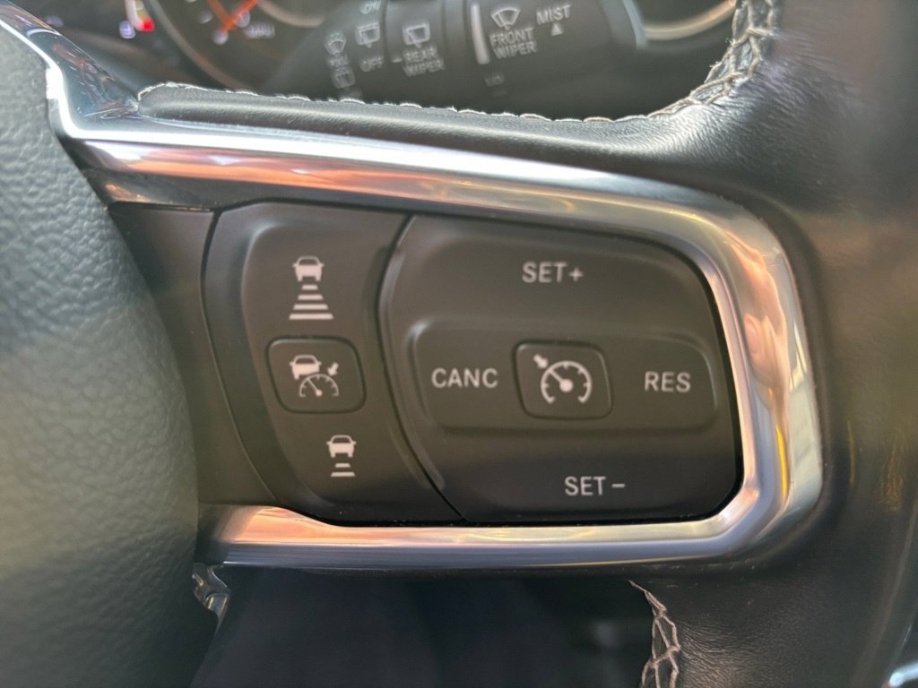 Used 2021 Jeep Wrangler Unlimited Sahara AWD/4WD image 22