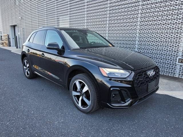 Used 2023 Audi Q5 2.0T Premium Plus w/ Premium Plus Package AWD/4WD image 1