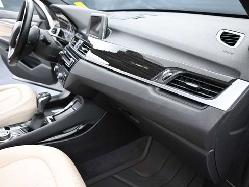 Used 2016 BMW X1 xDrive28i image 15