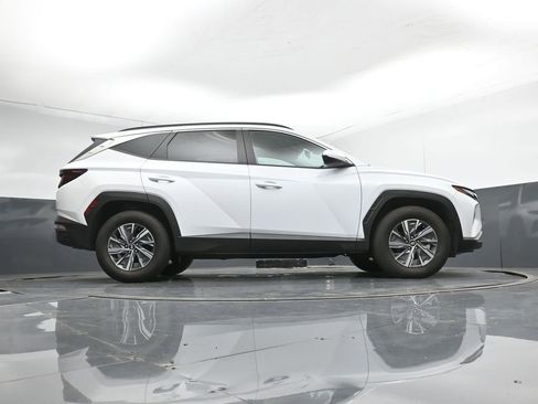 Used 2024 Hyundai Tucson Blue AWD/4WD image 45