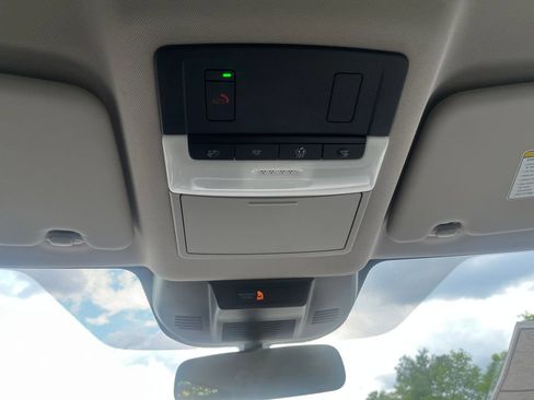 Used 2023 Nissan Rogue SV FWD image 45
