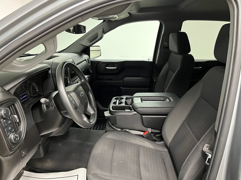 Used 2024 Chevrolet Silverado 1500 Custom w/ Dark Appearance Package AWD/4WD image 21
