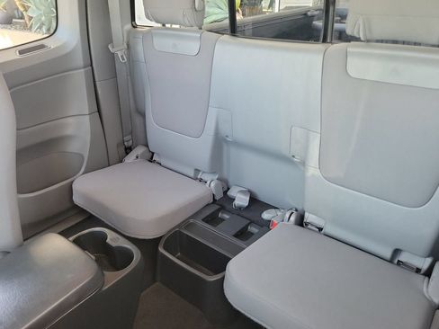Used 2014 Toyota Tacoma 2WD Access Cab w/ SR5 Package image 12