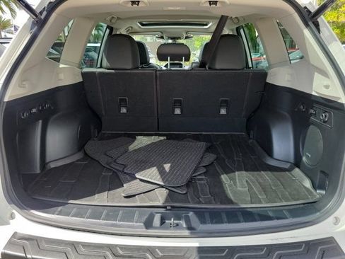 Used 2023 Subaru Forester Touring AWD/4WD image 6