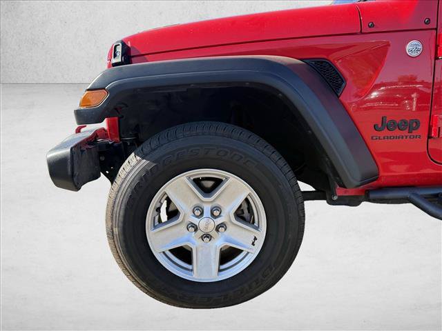 Used 2020 Jeep Gladiator Sport w/ Quick Order Package 23S AWD/4WD image 19