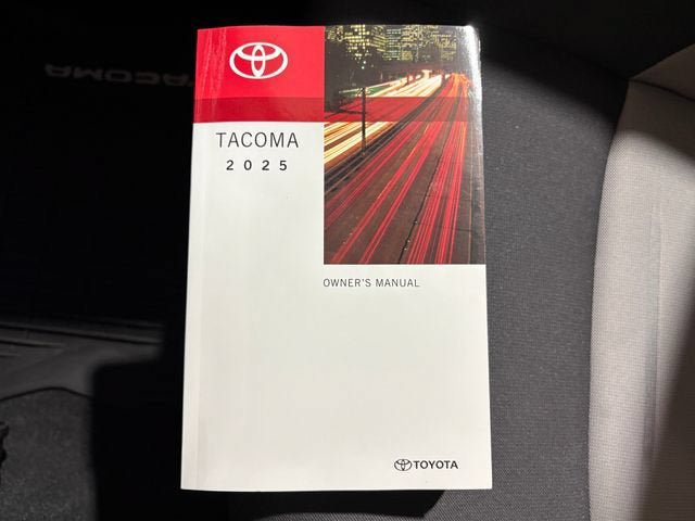 Certified 2025 Toyota Tacoma TRD Off-Road w/ TRD Off Road Upgrade Package AWD/4WD image 32