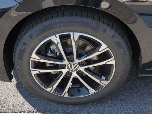 New 2025 Volkswagen Jetta Sport image 18