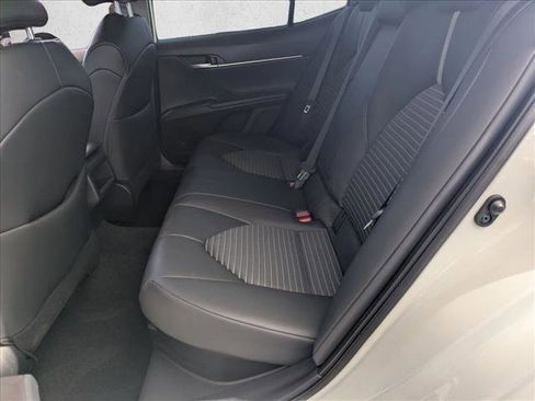 Used 2024 Toyota Camry SE w/ Convenience Package image 19
