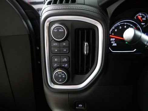 Certified 2020 Chevrolet Silverado 1500 RST w/ All-Star Edition AWD/4WD image 26