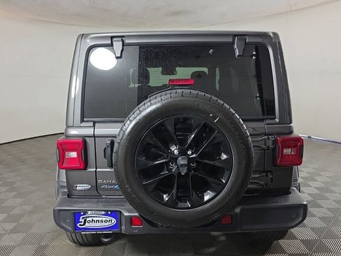 Used 2025 Jeep Wrangler Unlimited Sahara w/ Safety Group AWD/4WD image 7
