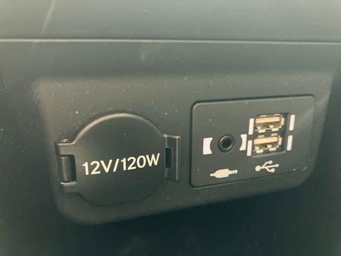 Used 2020 Lexus LS 500 w/ Interior Upgrade Package image 36