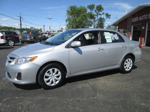 Used 2011 Toyota Corolla LE FWD image 5