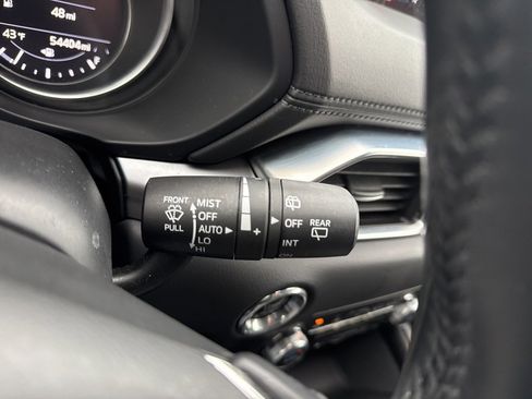 Used 2018 MAZDA CX-5 Touring w/ Preferred Equipment Package image 23